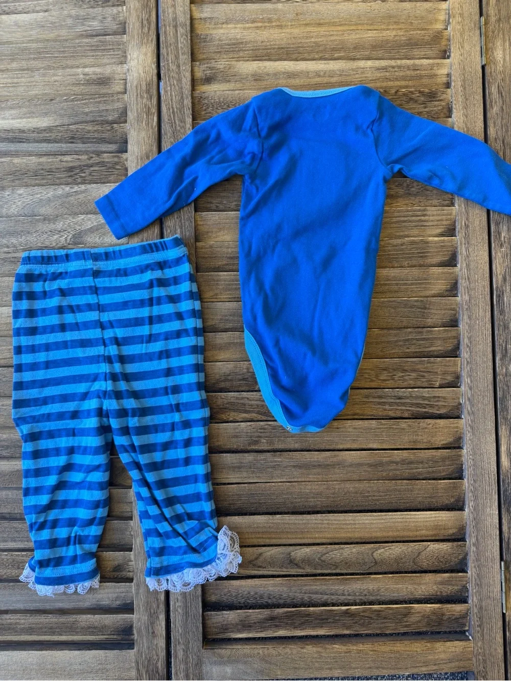 Gerber Blue Bulldog Long-Sleeve Bodysuit Striped Blue Lace Pants 12 Months Set